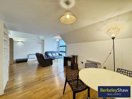 Dinning Room / Living Room