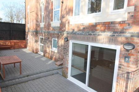 Private Exterior Patio