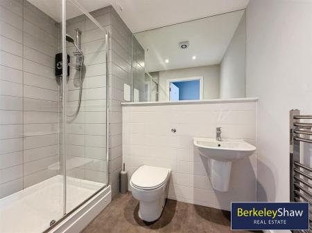 8cbbcd2f-A-47F0-B4A5-D59C9CF5910B-8220-000004EB3AE