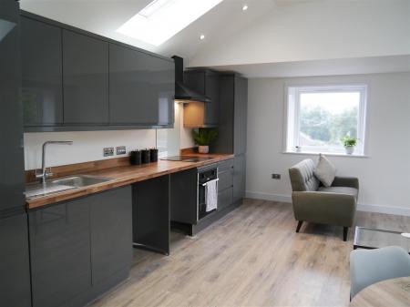Kitchen Lounge