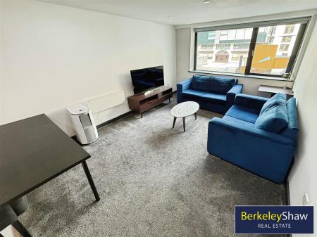 Open Plan Lounge Kitchen