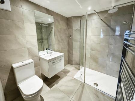 Ensuite Shower Room
