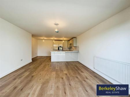 Kitchen diner/living space (3)