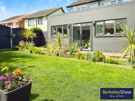 31fce27c--43AC-9B55-3DC729A308F3-45786-000013A86A0