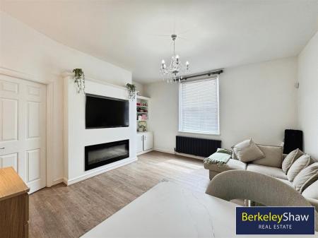 Open plan kitchen diner/living area