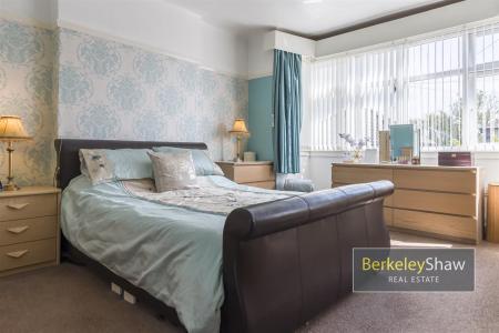 Moorland Avenue, Crosby