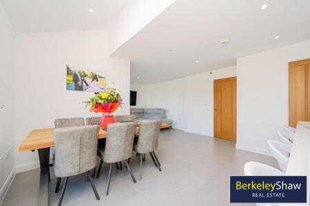 Stoneleigh Park, Thornton