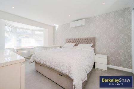 Stoneleigh Park, Thornton