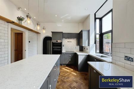 Kitchen (2)