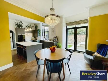 Kitchen diner
