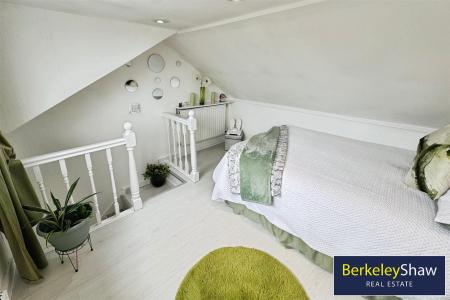 Loft room (2)