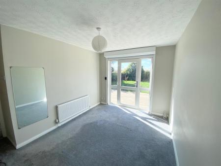 Bedroom 2a.jpg