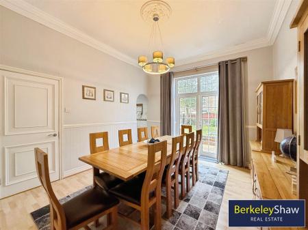 baa83464--47CE-B337-E6263DFA438F-55645-0000082C443