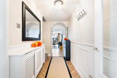 Lakeside View-Hallway