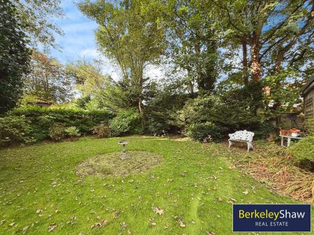 81f512e0--48C3-9DDB-67B6DD4C8F8E-55072-00000822D6C