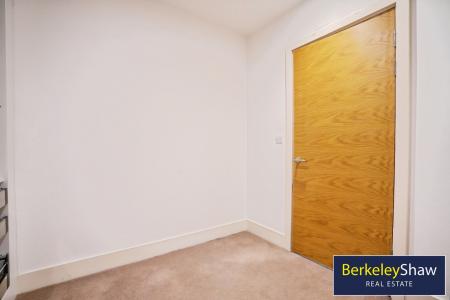 Walk-In Wardrobe