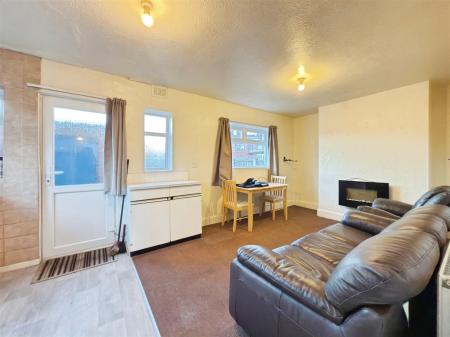 02bb613e--4011-A787-B097D19BD32F-10099-0000017C6B7