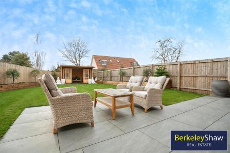 4bcd9824-Hollow 20Drive-05.jpg