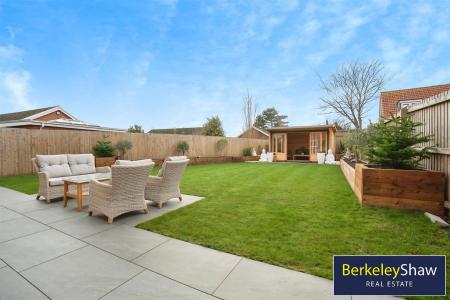 479f4568-Hollow 20Drive-06.jpg