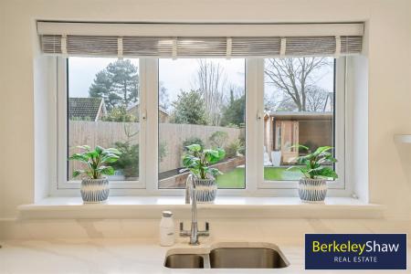 Kitchen/Lounge/Dining