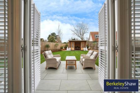 Kitchen/Lounge/Dining