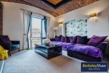 Living/dining room (4)