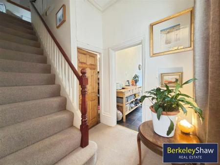 19034d37--4484-BA3C-AAF69E2A197C-25704-000003ADE07