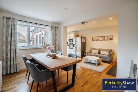 Kitchen/Living/Dining