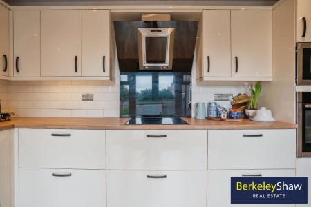 Kitchen/Living/Dining