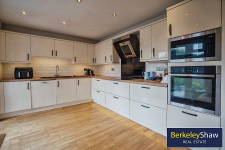 Kitchen/Living/Dining