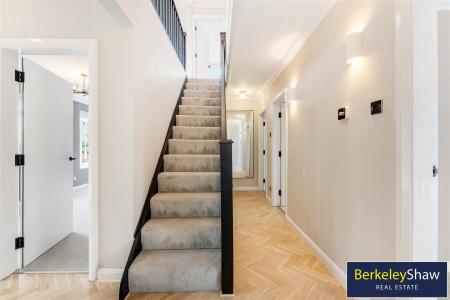 199 The Serpentine -8.jpg