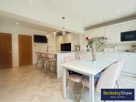 Kitchen/Living/Dining