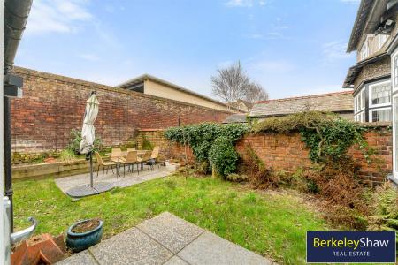 47 CORONATION DRIVE -15.jpg