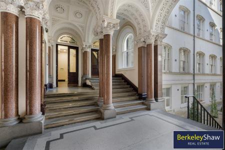 Communal hallway (2)