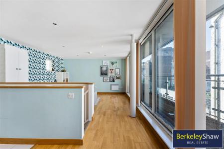 Kitchen diner/living area (4)