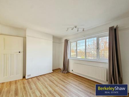 Bedroom 1 (Master)