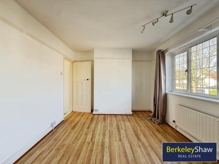 Bedroom 1 (Master)