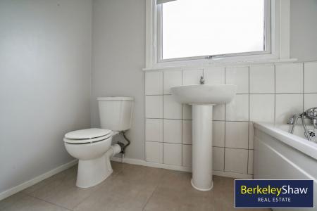 Bathroom - 1st Floor