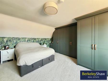 Bedroom 4 (2nd Floor)