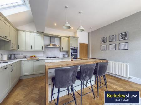 tlc_98d760ed-d1de-4fd7-9de9-8910e6bd562b_4081672.j