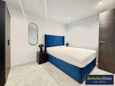 Bedroom 1 (Master)
