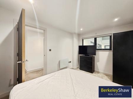 Bedroom 1 (Master)