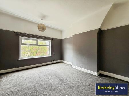 Bedroom 2 (Back)