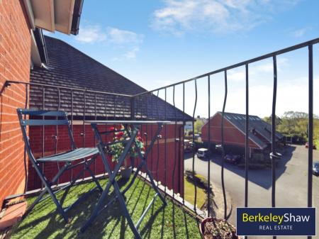 Balcony - South Facing