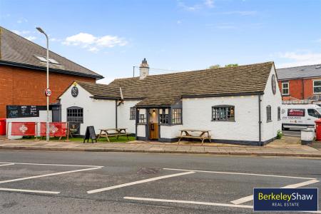 No 6 Bar Formby-10.jpg