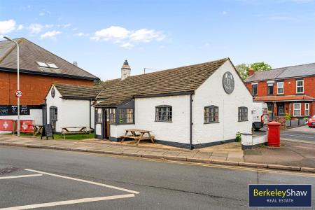 No 6 Bar Formby-9.jpg