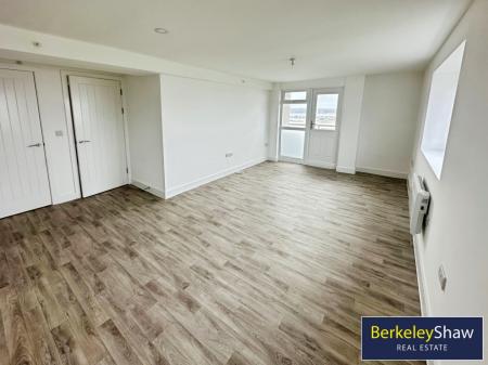 Open Plan Lounge Kitchen