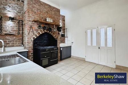 Kitchen (2)