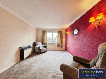 Living room (2)