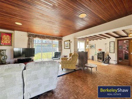 Living room (2)